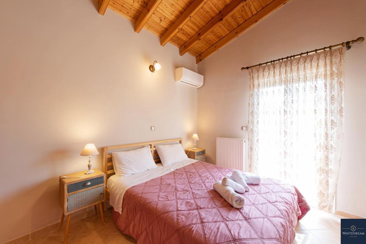 Villa Pine Forest Kompítsion Zewnętrze zdjęcie